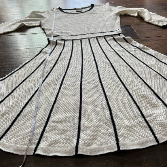 Just Taylor White Skater Dress NWOT - Picture 4 of 6